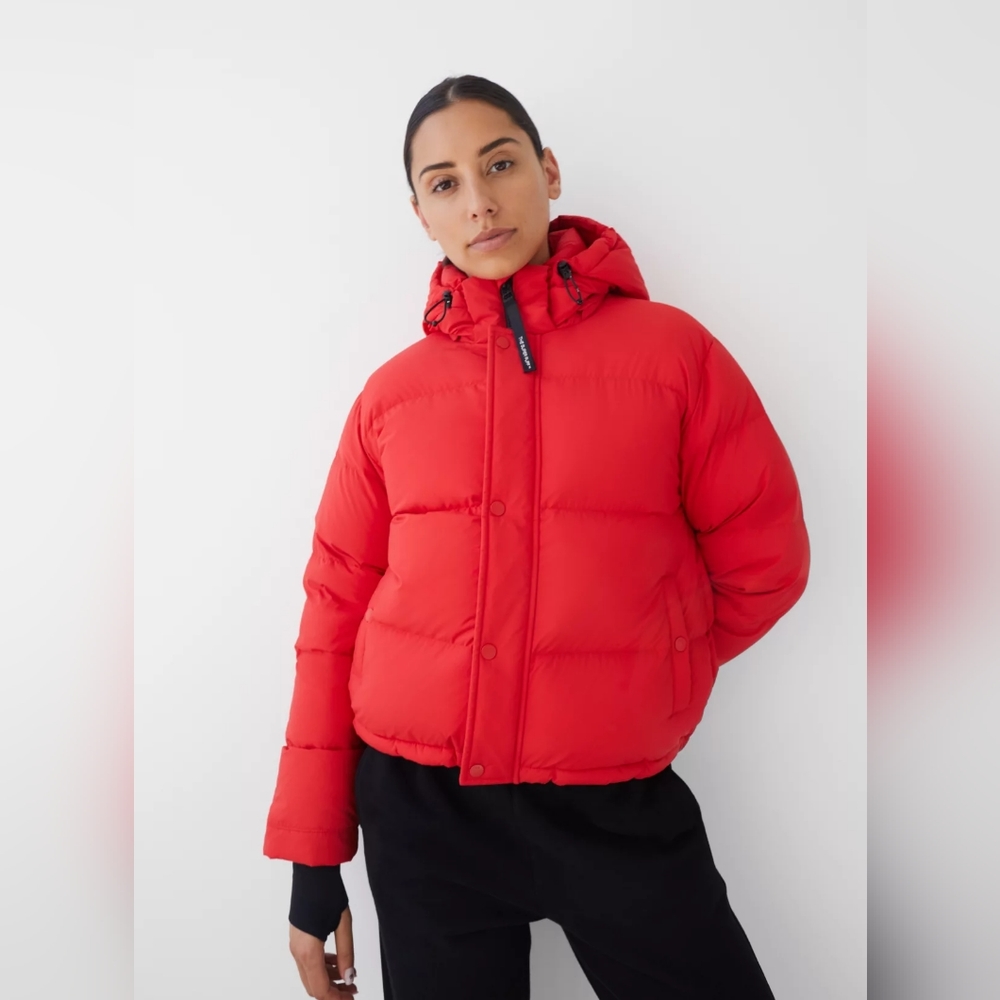 Aritzia TNA THE SUPER PUFF SHORTY